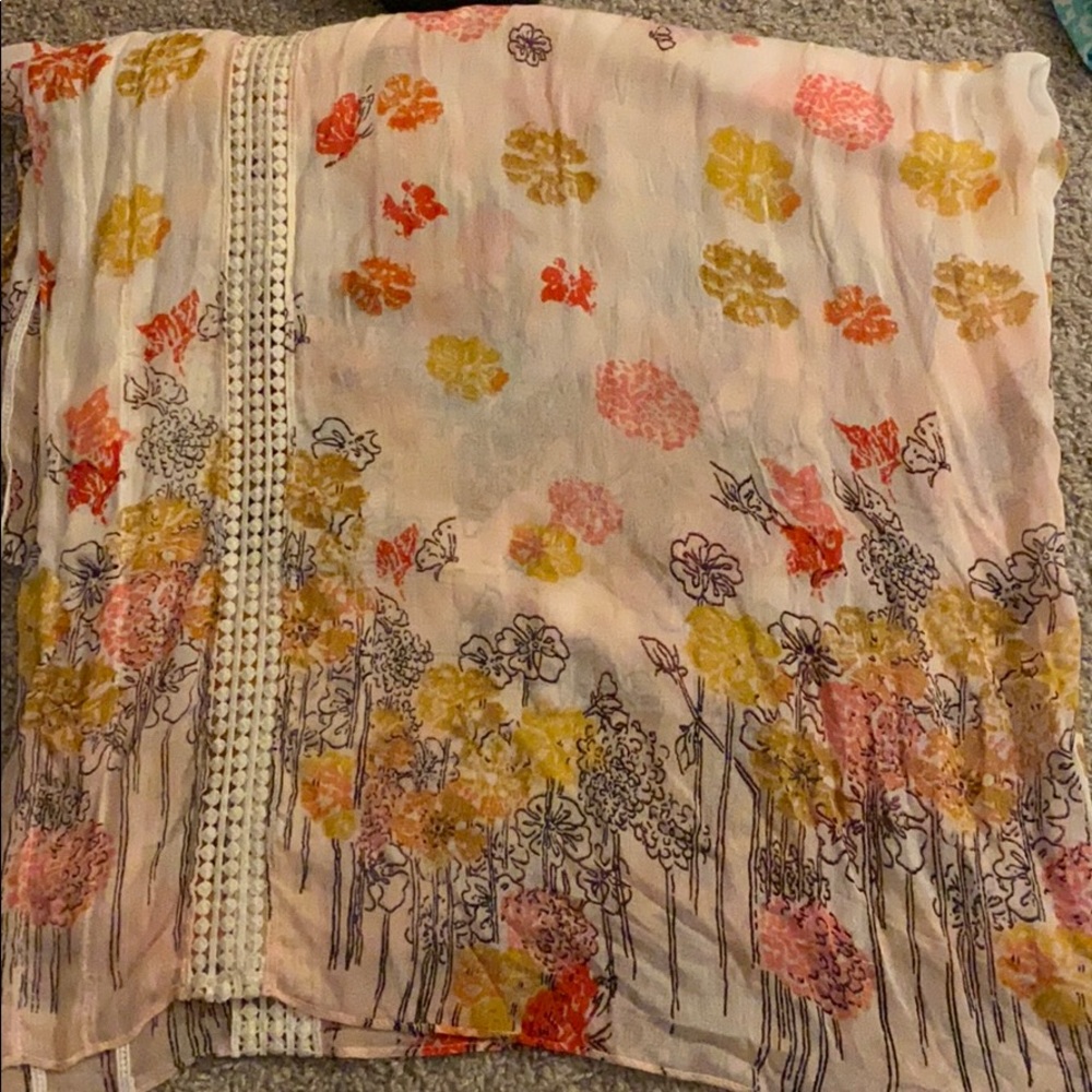 Floral ivory/light pink scarf